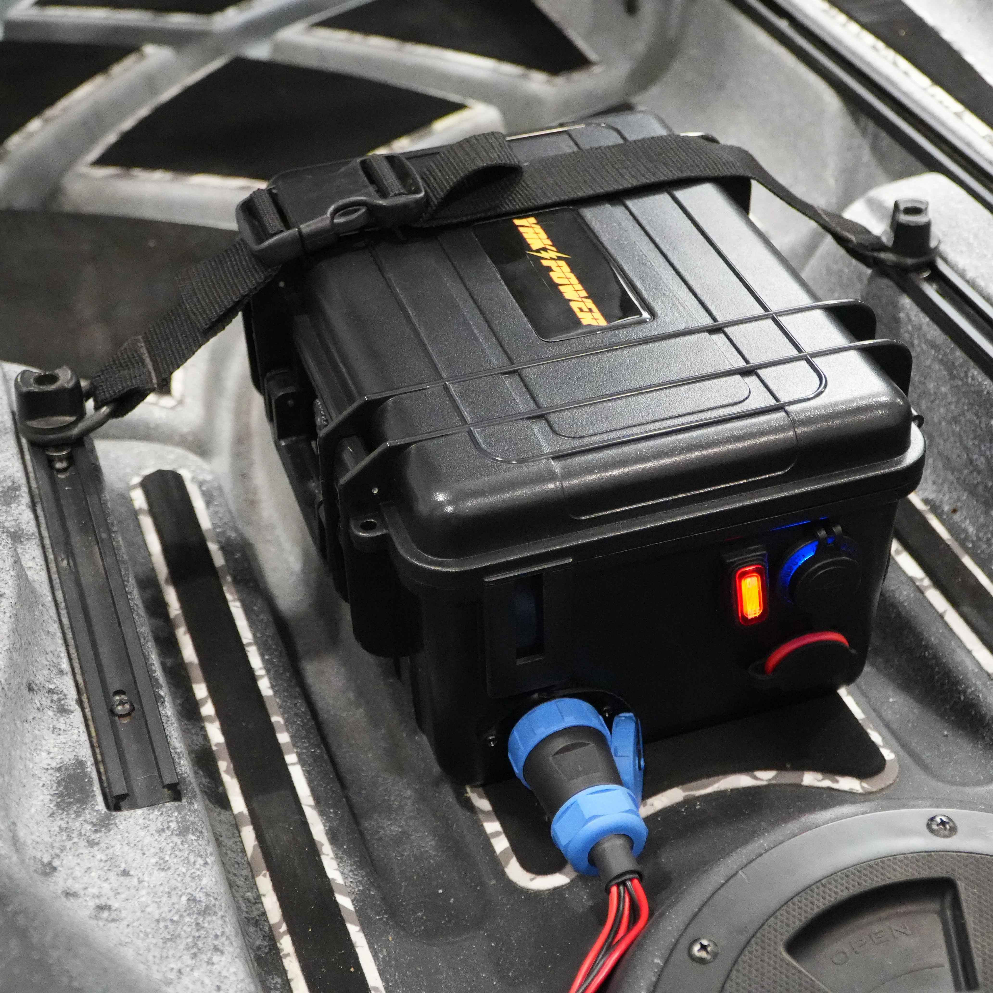 Portable Power Station with 5 Circuit Wireless Digital Switching System (batteries not included) - Image 8